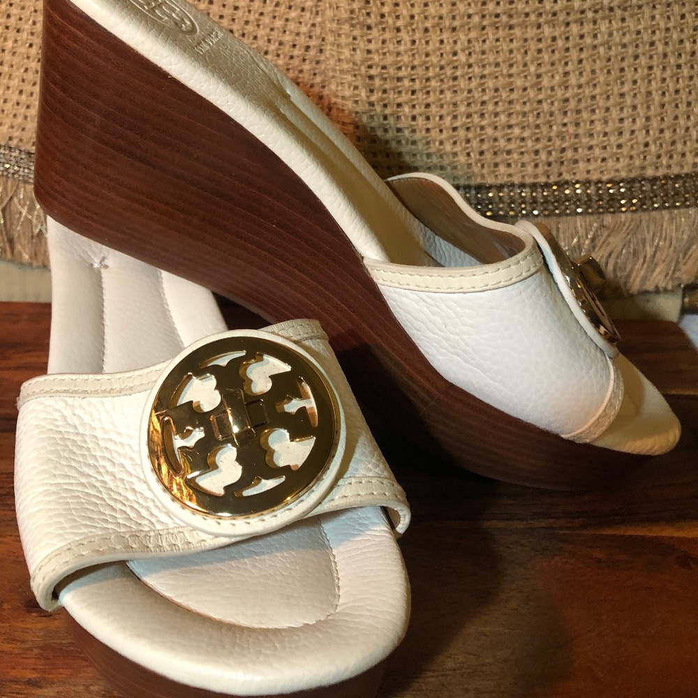 Tori Burch Wedge